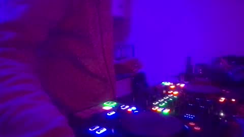 Snapshot of alien8720 chatting on January 25, 10:28 pm busco rockera online show from January 25, 10:28 pm