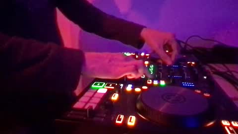 Snapshot of alien8720 chatting on February 28, 8:28 pm busco rockera online show from February 28, 8:28 pm