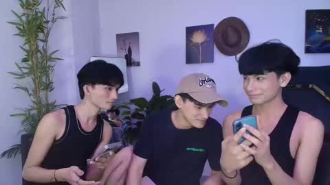 kim and josh online show from March 27, 6:20 pm