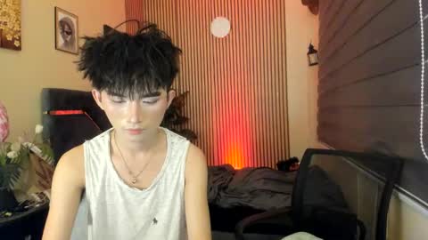 kim and josh online show from November 10, 6:35 pm