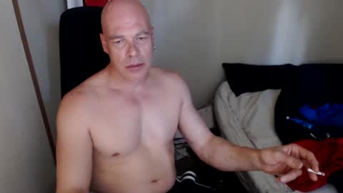 almostanything4u online show from December 16, 5:17 am