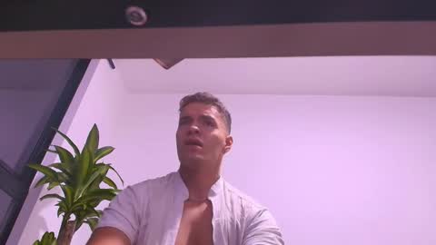 alpha_dominus_ online show from March 17, 4:37 am