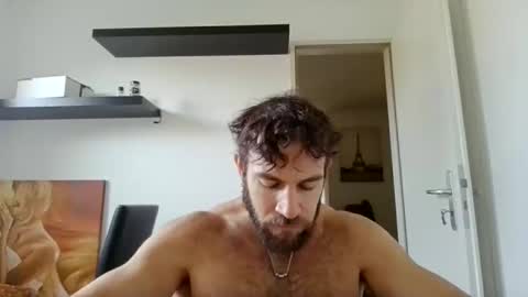 alphah_hunk online show from November 5, 11:23 am