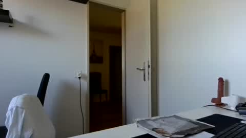 alphah_hunk online show from April 9, 10:32 am