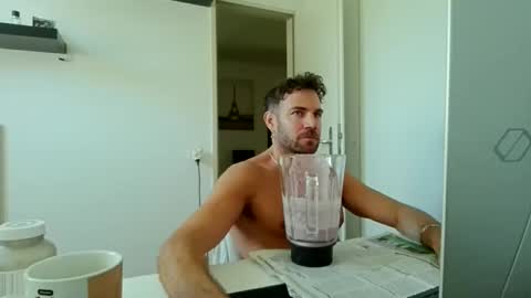 alphah_hunk online show from May 29, 8:46 am