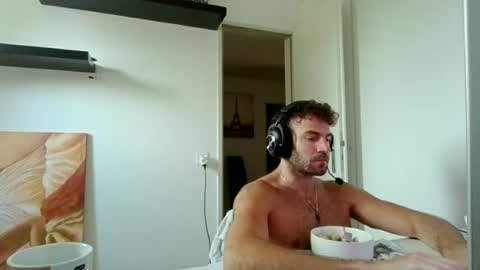 alphah_hunk online show from June 30, 10:38 am