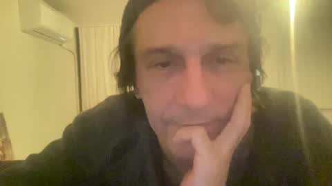 AlphAndre online show from January 3, 6:03 pm