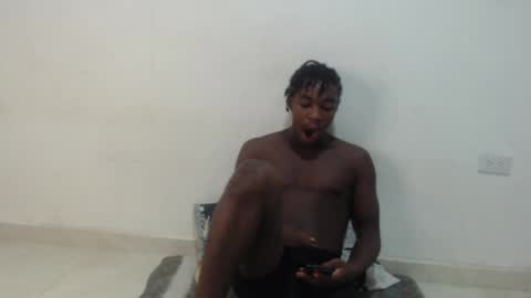 Snapshot of ambartxsex chatting on February 12, 10:56 am ambartxsex online show from February 12, 10:56 am