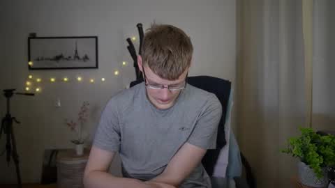 Andrew Amor online show from February 14, 3:07 pm