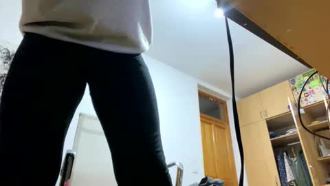 Snapshot of amyyrlikesdeep chatting on October 15, 8:16 pm amyyrlikesdeep online show from October 15, 8:16 pm