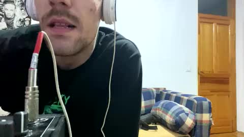 Snapshot of amyyrlikesdeep chatting on September 13, 12:44 am amyyrlikesdeep online show from September 13, 12:44 am