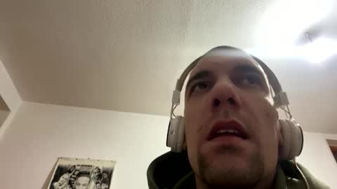 Snapshot of amyyrlikesdeep chatting on October 8, 3:11 am amyyrlikesdeep online show from October 8, 3:11 am