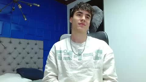 Snapshot of andre_parker chatting on December 7, 11:23 pm Andre Parker online show from December 7, 11:23 pm