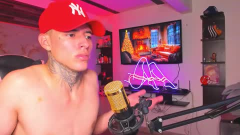 andrees_s online show from November 25, 3:19 am