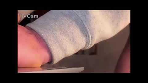 andregio0087 online show from February 11, 2:49 am