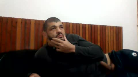 andreloko123 online show from May 28, 11:36 pm