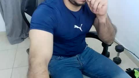 andres180950734 online show from January 19, 11:56 am
