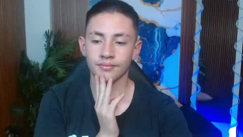 andres_tay online show from May 11, 3:08 am