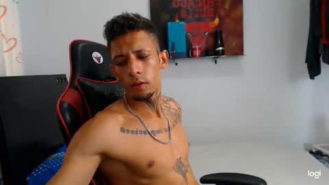 Andres white online show from November 4, 5:58 pm