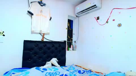 andreswhite_shotoflust online show from July 8, 6:50 am