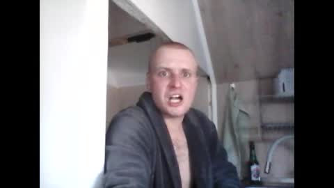 andrew3356577 online show from February 17, 7:36 am