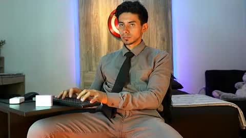 Andrew online show from November 23, 7:52 am