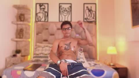 andrew_haalls online show from January 12, 8:35 pm