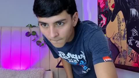 andrew restrepo online show from April 4, 8:06 pm