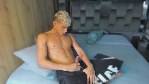 Andrew M. online show from January 15, 3:03 pm