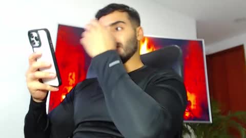 ANDREW WEST online show from January 17, 9:43 pm