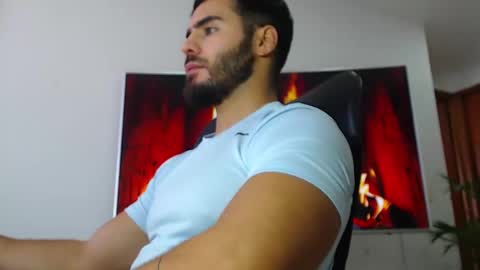 ANDREW WEST online show from February 10, 3:42 pm