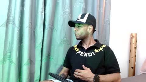 Snapshot of andrey_u92 chatting on January 9, 3:58 am online show from January 9, 3:58 am