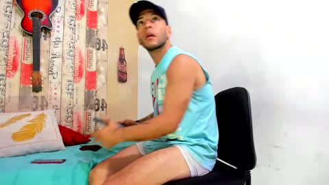 Snapshot of andrey_u92 chatting on December 14, 4:31 pm online show from December 14, 4:31 pm