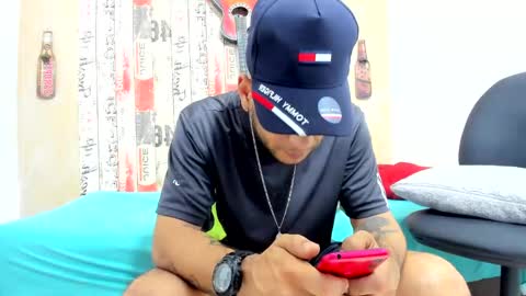 Snapshot of andrey_u92 chatting on December 5, 10:34 pm online show from December 5, 10:34 pm