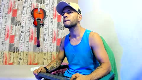 Snapshot of andrey_u92 chatting on January 2, 11:41 am online show from January 2, 11:41 am