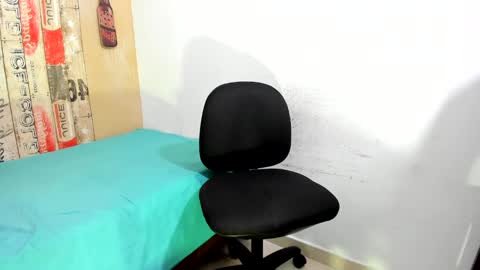 Snapshot of andrey_u92 chatting on December 13, 9:52 pm online show from December 13, 9:52 pm