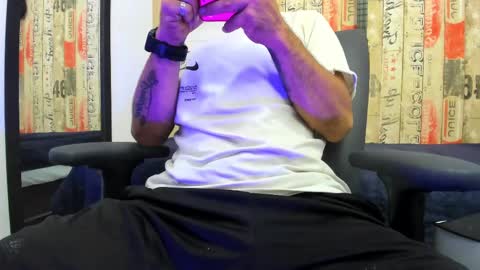 Snapshot of andrey_u92 chatting on March 8, 10:24 pm online show from March 8, 10:24 pm