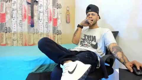 Snapshot of andrey_u92 chatting on March 12, 7:49 pm online show from March 12, 7:49 pm