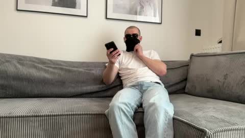 andrii3000 online show from April 19, 12:37 pm