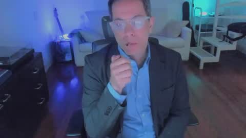 Andrew online show from July 10, 2:42 pm
