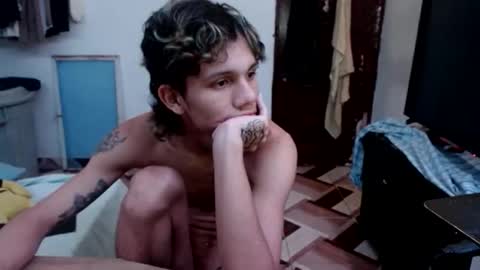 andy_dan1 online show from May 29, 8:46 am