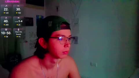 Snapshot of andy_gray01 chatting on February 8, 11:01 am Andy Gray online show from February 8, 11:01 am