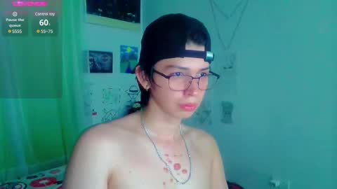 Snapshot of andy_gray01 chatting on January 2, 11:31 am Andy Gray online show from January 2, 11:31 am