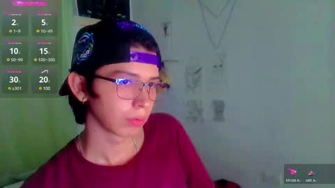 Snapshot of andy_gray01 chatting on December 28, 11:19 am Andy Gray online show from December 28, 11:19 am