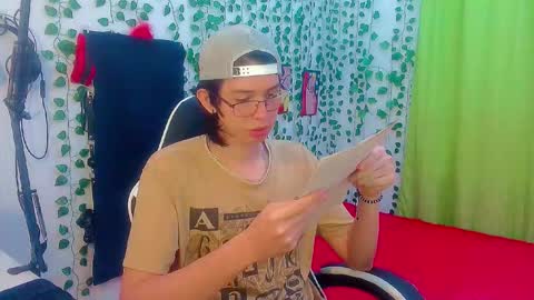Snapshot of andy_gray01 chatting on September 28, 4:49 pm Andy Gray online show from September 28, 4:49 pm