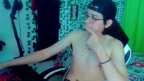 Snapshot of andy_gray01 chatting on October 15, 4:47 pm Andy Gray online show from October 15, 4:47 pm