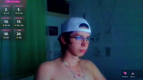 Snapshot of andy_gray01 chatting on January 12, 11:17 am Andy Gray online show from January 12, 11:17 am