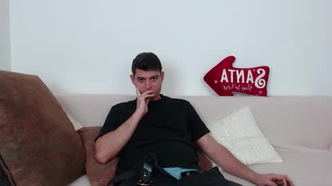 Andy Fame online show from December 14, 2:51 am