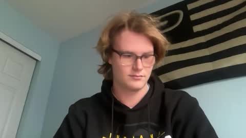 Andy online show from March 2, 9:44 pm