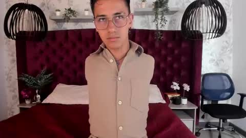 Andy Joy  online show from September 24, 11:52 am